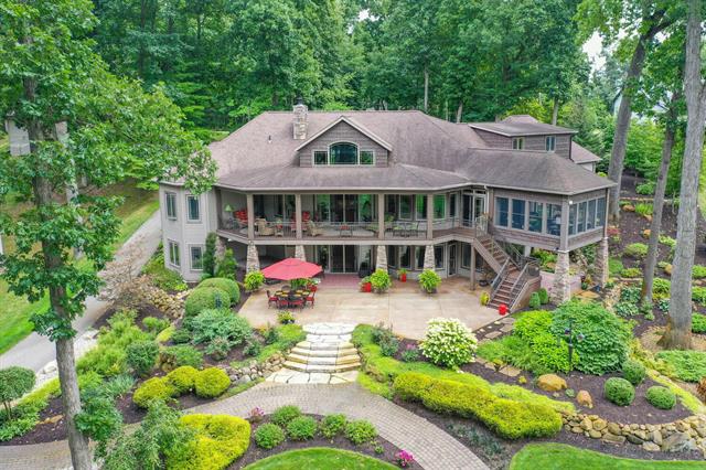 front view for 70242 Arbola Drive, White Pigeon, Mi. 49099