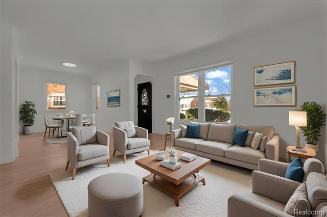 Builiding view two for 18500 Warwick, Detroit, MI. 48219