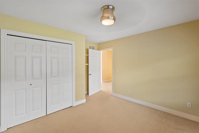 Builiding view fifty one for 3700 Oakharbor, Kalamazoo, MI. 49009