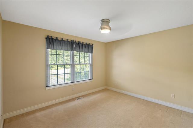 Builiding view fifty for 3700 Oakharbor, Kalamazoo, MI. 49009