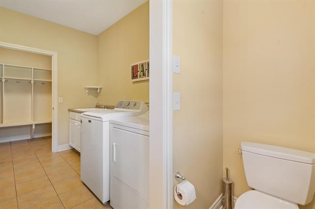 Builiding view nineteen for 3700 Oakharbor, Kalamazoo, MI. 49009