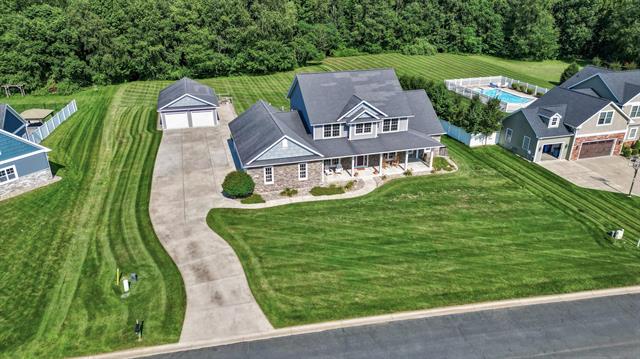 Builiding view seventy four for 3700 Oakharbor, Kalamazoo, MI. 49009