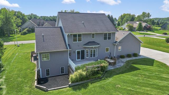 Builiding view seventy two for 3700 Oakharbor, Kalamazoo, MI. 49009