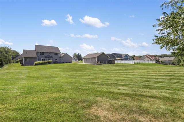 Builiding view sixty four for 3700 Oakharbor, Kalamazoo, MI. 49009