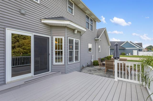 Builiding view sixty for 3700 Oakharbor, Kalamazoo, MI. 49009