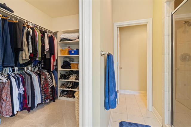 Builiding view thirty one for 3700 Oakharbor, Kalamazoo, MI. 49009