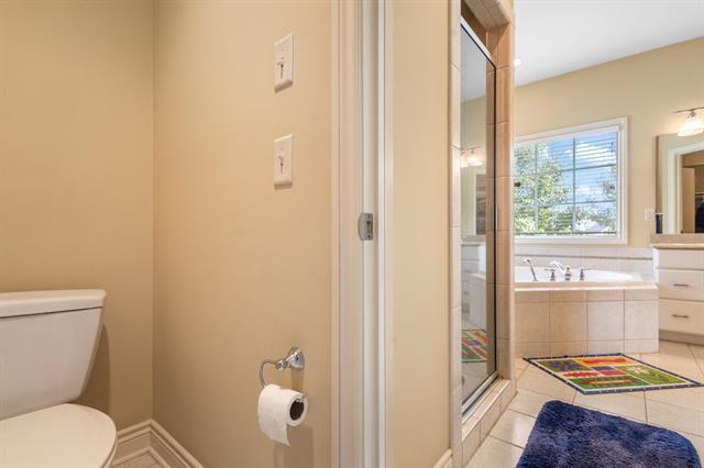 Builiding view thirty two for 3700 Oakharbor, Kalamazoo, MI. 49009