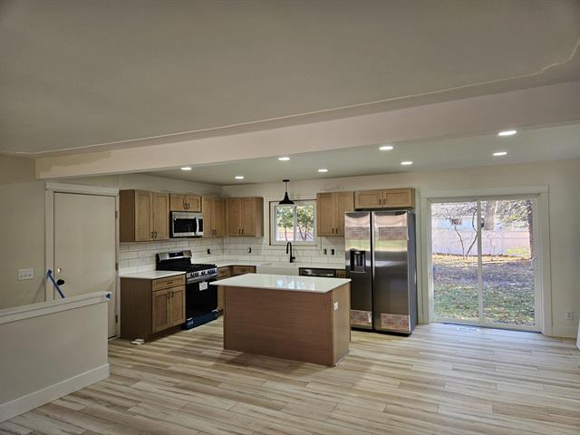 Builiding view two for 1384 Sumac, Muskegon, MI. 49445