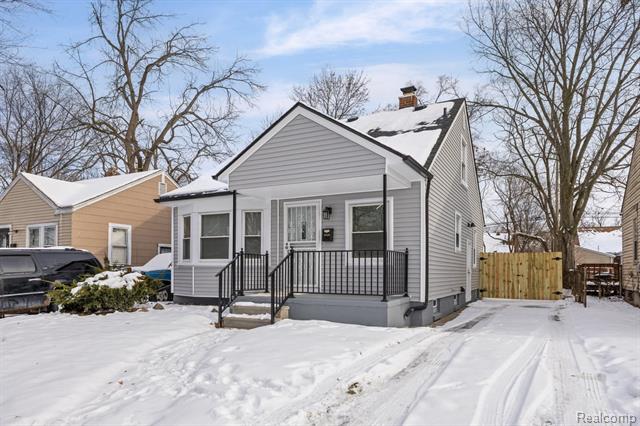 Builiding view two for 19320 Grandville, Detroit, MI. 48219