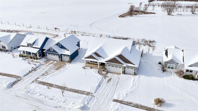 Builiding view fifty six for 1845 Kenowa, Grand Rapids, MI. 49534