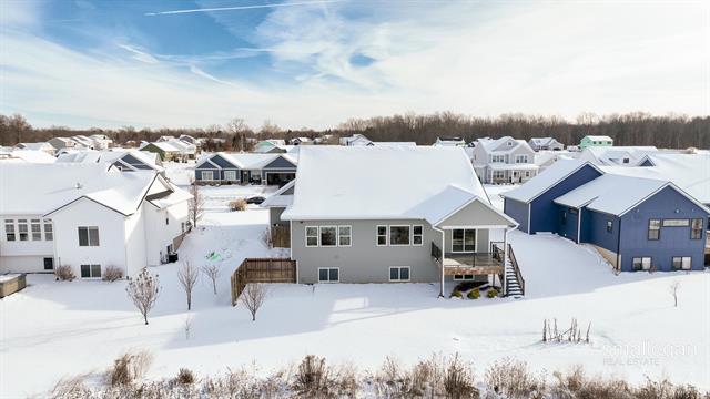 Builiding view forty five for 1845 Kenowa, Grand Rapids, MI. 49534