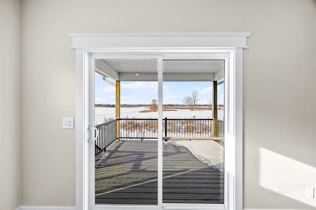 Builiding view ten for 1845 Kenowa, Grand Rapids, MI. 49534