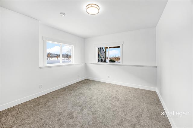 Builiding view twenty eight for 1845 Kenowa, Grand Rapids, MI. 49534