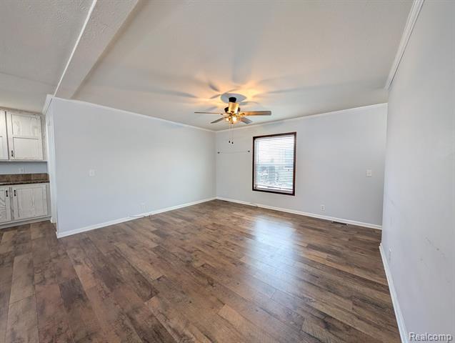 Builiding view three for 11045 Woodland Ridge, South Lyon, MI. 48178