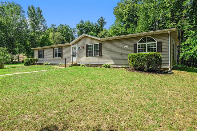 front view for 2044 110Th Avenue, Otsego, Mi. 49078