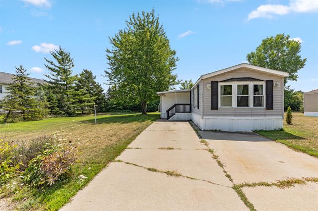 front view for 4440 Jardin Drive Nw, Grand Rapids, Mi. 49534