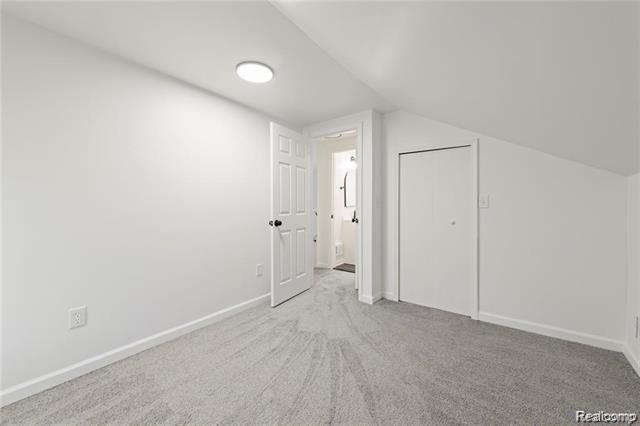 Builiding view sixteen for 19434 Saint Aubin, Detroit, MI. 48234