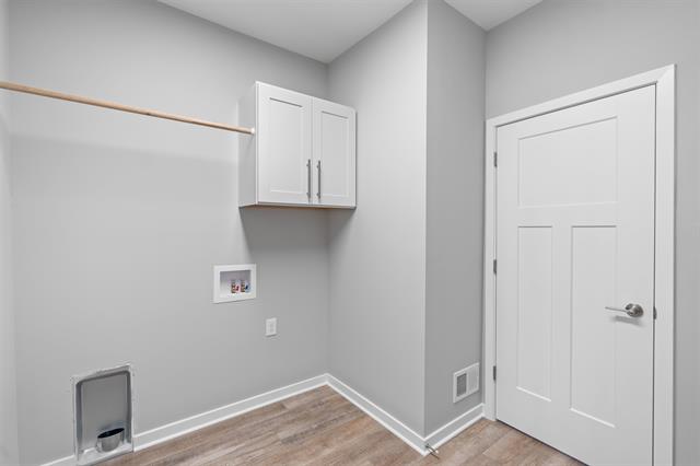 Builiding view thirty one for 14016 Tupper Lake, Linden, MI. 48451