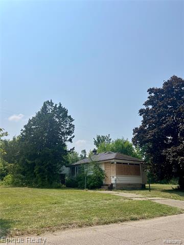 front view for 2425 Clement Street, Flint, Mi. 48504