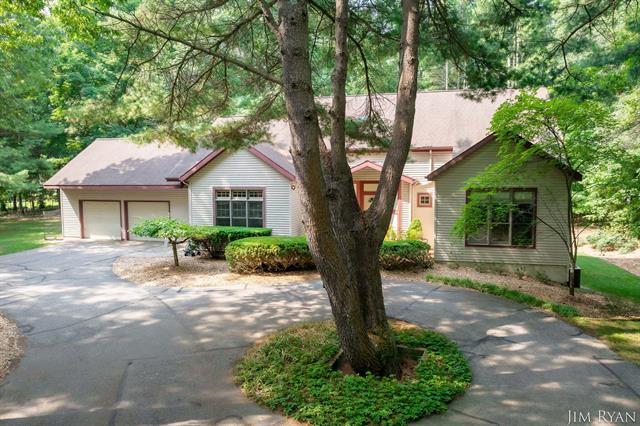 Builiding view forty one for 186 Tiffany Ridge, Holland, MI. 49424