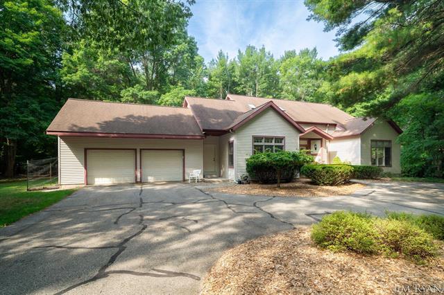 Builiding view forty two for 186 Tiffany Ridge, Holland, MI. 49424