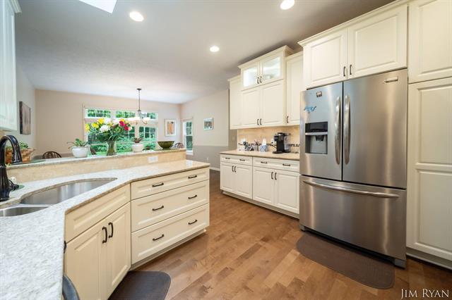 Builiding view seventeen for 186 Tiffany Ridge, Holland, MI. 49424