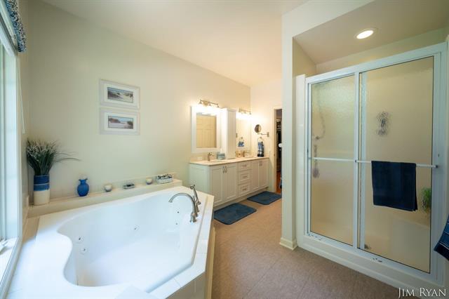 Builiding view thirty one for 186 Tiffany Ridge, Holland, MI. 49424