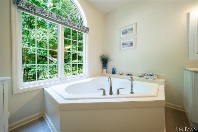 Builiding view thirty two for 186 Tiffany Ridge, Holland, MI. 49424