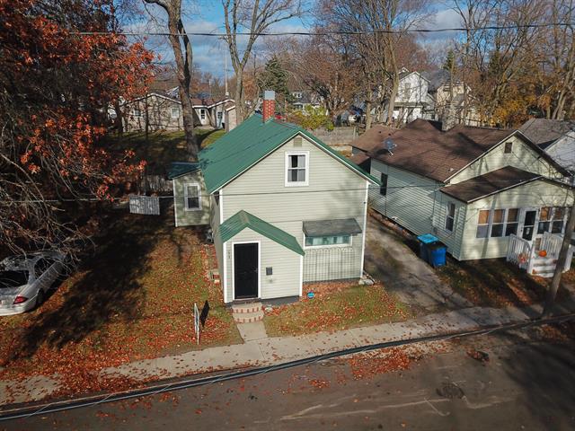 Builiding view seventeen for 274 6Th, Manistee, MI. 49660