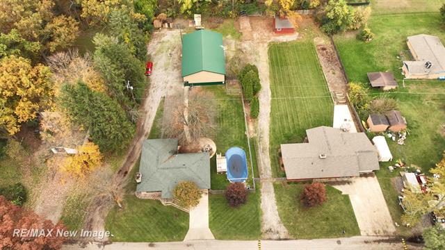 Builiding view forty four for 1534 Gay, Midland, MI. 48640