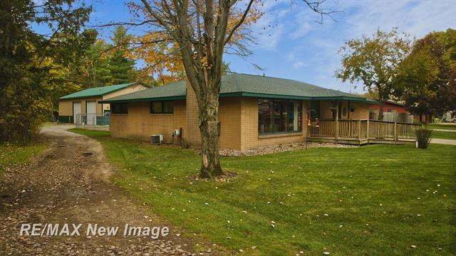 Builiding view one for 1534 Gay, Midland, MI. 48640