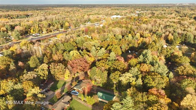 Builiding view thirty four for 1534 Gay, Midland, MI. 48640