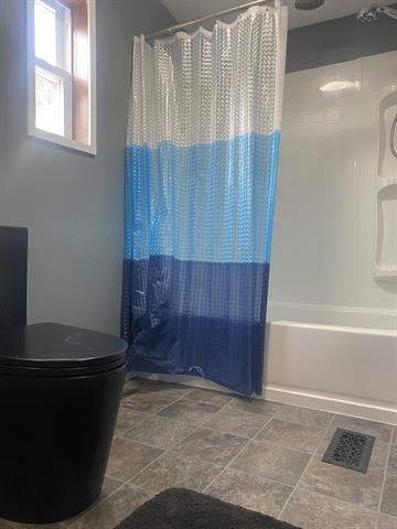 Builiding view eight for 1113 Euclid, Alma, MI. 48801