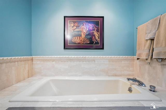 Builiding view forty eight for 510 Ave De Lafayette, Monroe, MI. 48162