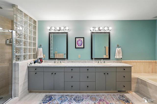 Builiding view forty six for 510 Ave De Lafayette, Monroe, MI. 48162