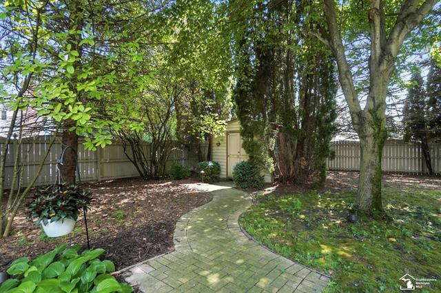 Builiding view ninety six for 510 Ave De Lafayette, Monroe, MI. 48162