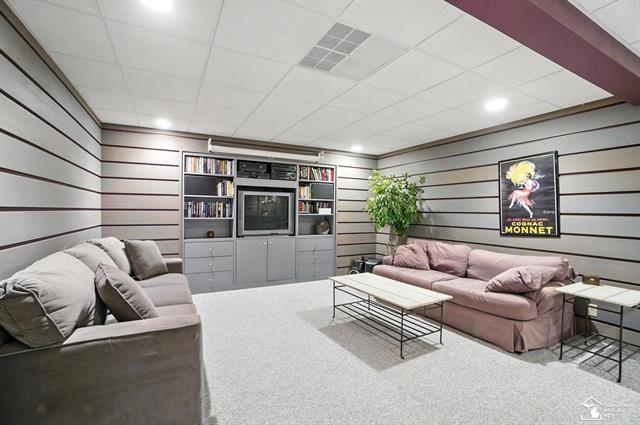 Builiding view seventy three for 510 Ave De Lafayette, Monroe, MI. 48162