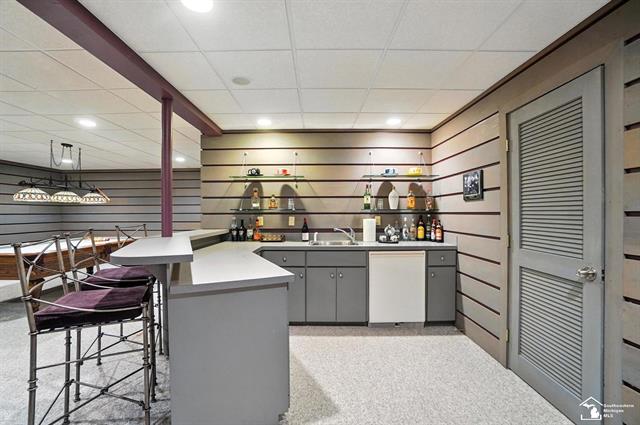 Builiding view seventy for 510 Ave De Lafayette, Monroe, MI. 48162