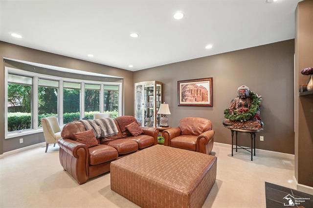 Builiding view sixteen for 510 Ave De Lafayette, Monroe, MI. 48162