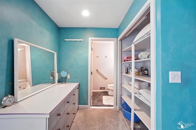 Builiding view sixty for 510 Ave De Lafayette, Monroe, MI. 48162