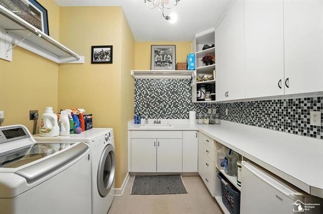 Builiding view thirty eight for 510 Ave De Lafayette, Monroe, MI. 48162