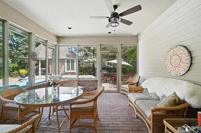 Builiding view thirty nine for 510 Ave De Lafayette, Monroe, MI. 48162