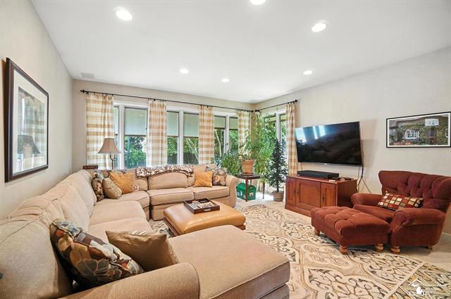 Builiding view thirty two for 510 Ave De Lafayette, Monroe, MI. 48162