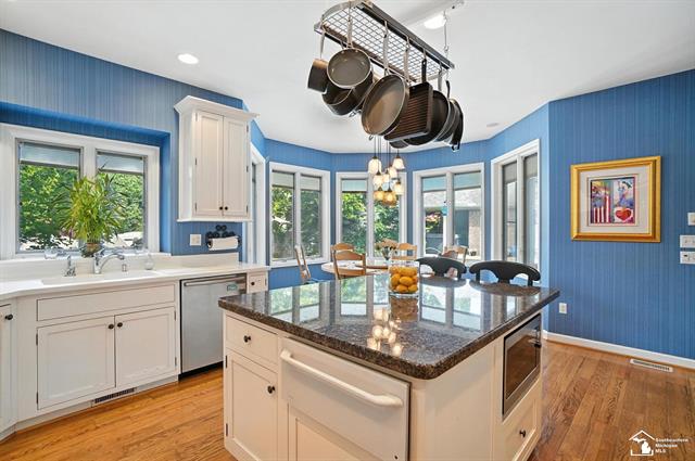 Builiding view twenty eight for 510 Ave De Lafayette, Monroe, MI. 48162