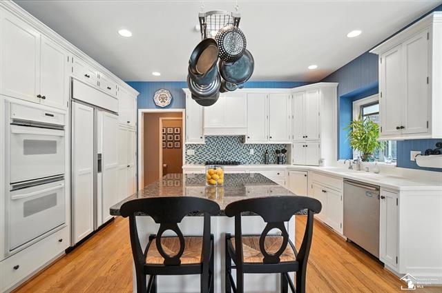 Builiding view twenty four for 510 Ave De Lafayette, Monroe, MI. 48162