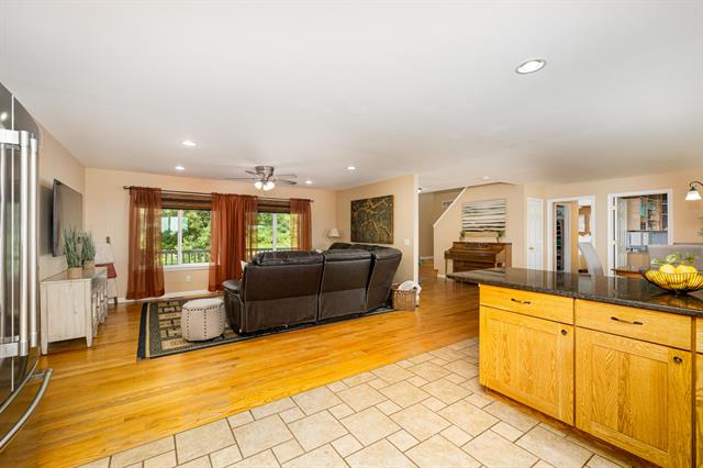 Builiding view eighteen for 10151 Hitchingham, Milan, MI. 48160