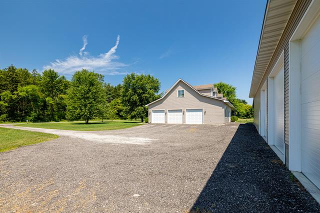 Builiding view sixty one for 10151 Hitchingham, Milan, MI. 48160