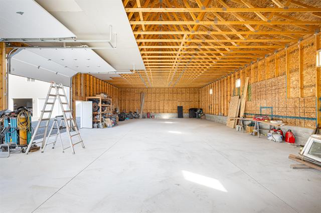 Builiding view sixty seven for 10151 Hitchingham, Milan, MI. 48160