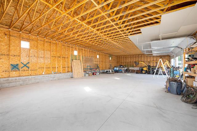 Builiding view sixty six for 10151 Hitchingham, Milan, MI. 48160