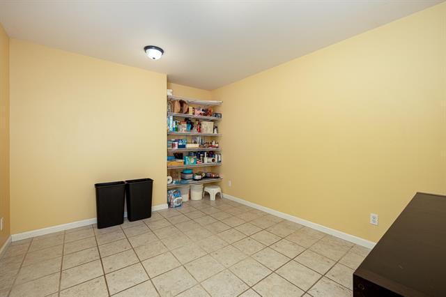 Builiding view thirty two for 10151 Hitchingham, Milan, MI. 48160